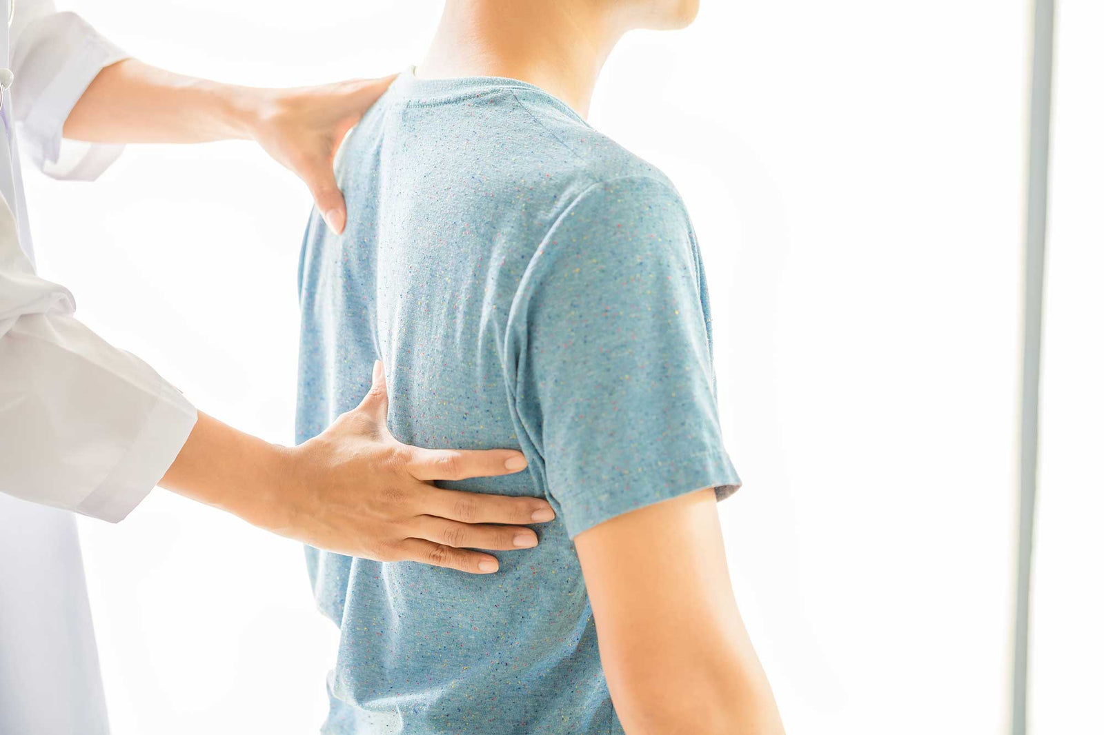 3 Benefits of a Back Support Pillow According to Chiropractors– Cushion Lab